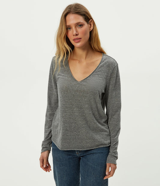 Kailee V-Neck Long Sleeve Tee