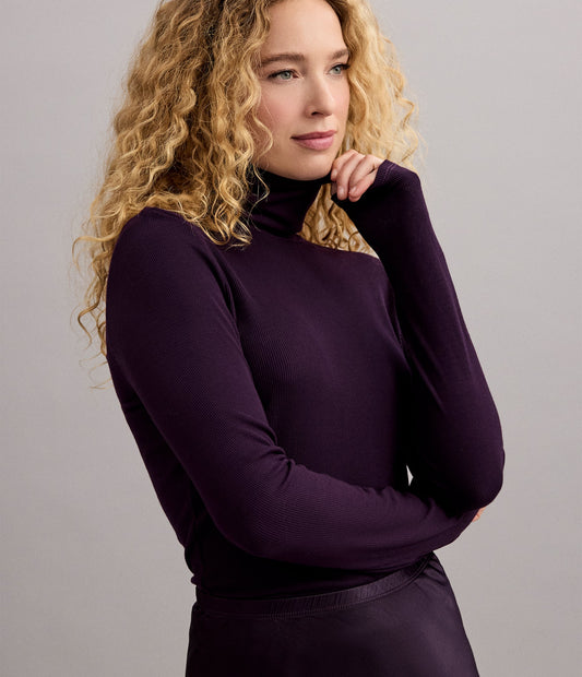 Tara Crop Turtleneck